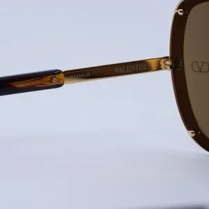 ?️ New Valentino V-ROMASK VLS-120B Sunglasses - Light Gold Frame, Brown Lenses Valentino | Accessories | New Valentino Vromask Vls2b  main image 4